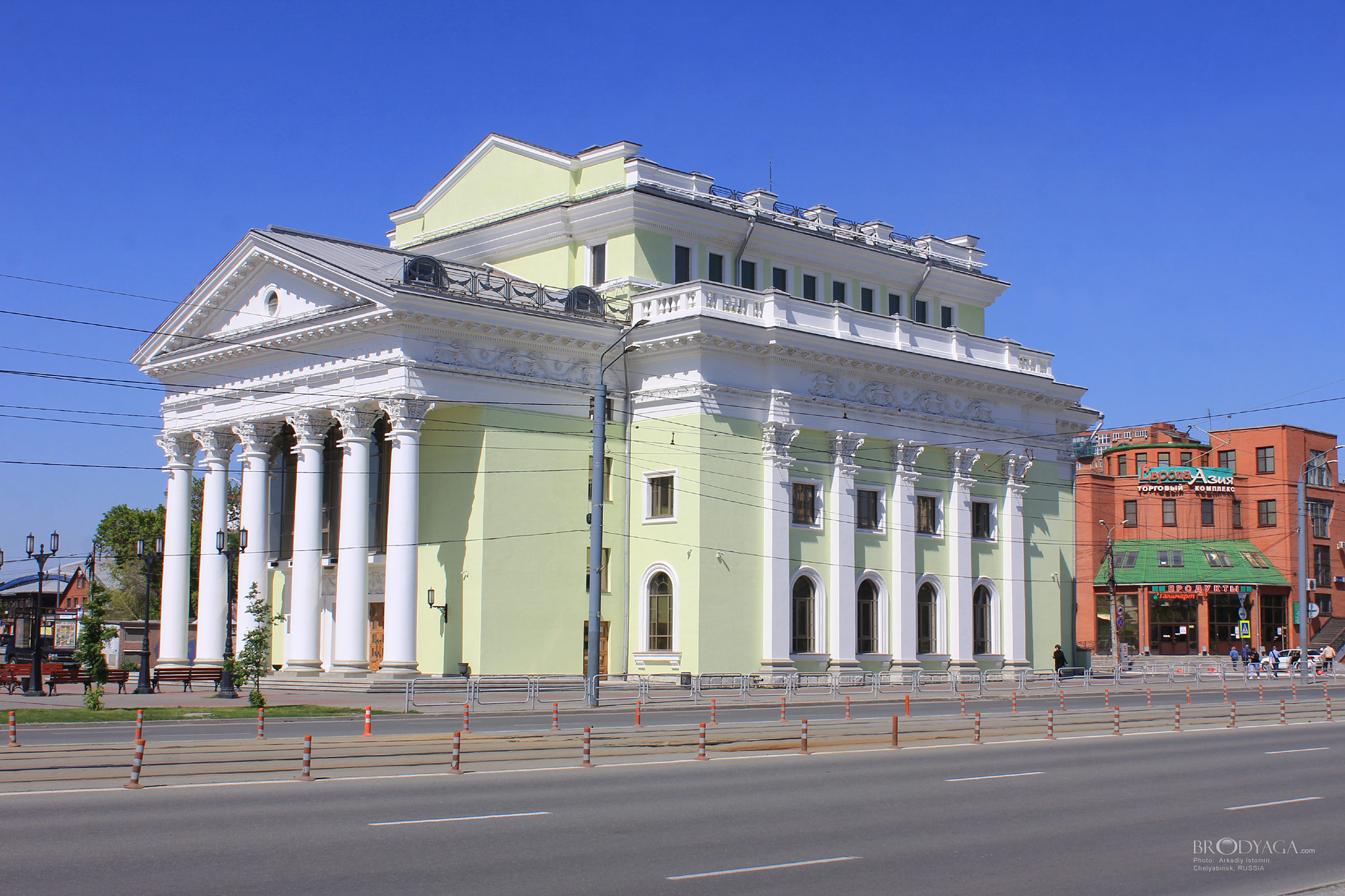 Зал органной и камерной музыки Родина, Челябинск (Chelyabinsk)